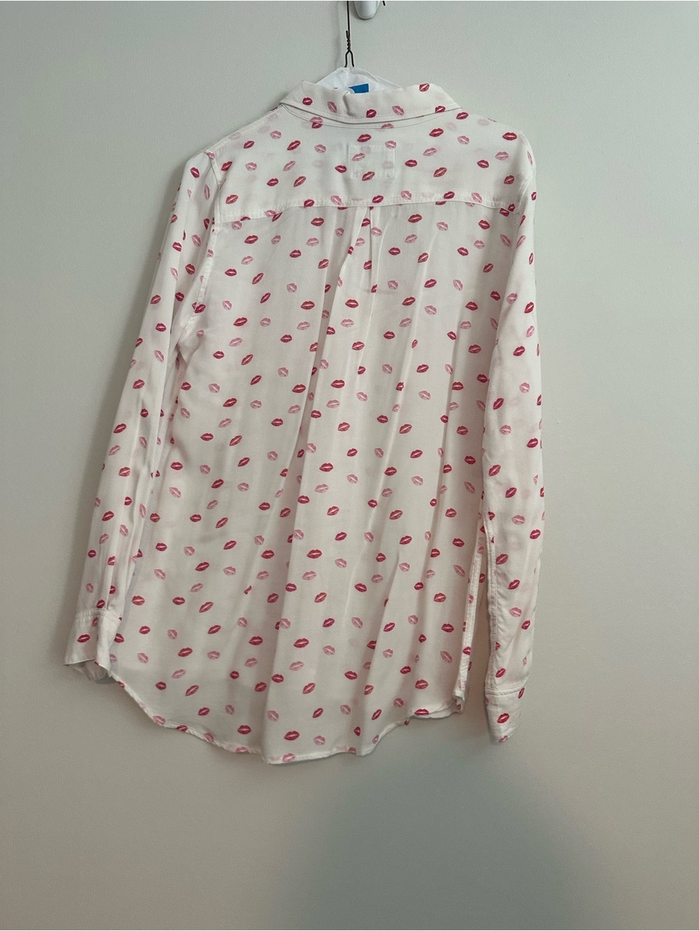 Rails Rosci Kiss me down button down blouse - Picture 2 of 6